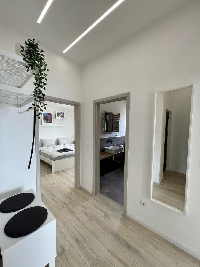 Lambda Holiday Apartments 耶塞尼采 外观 照片