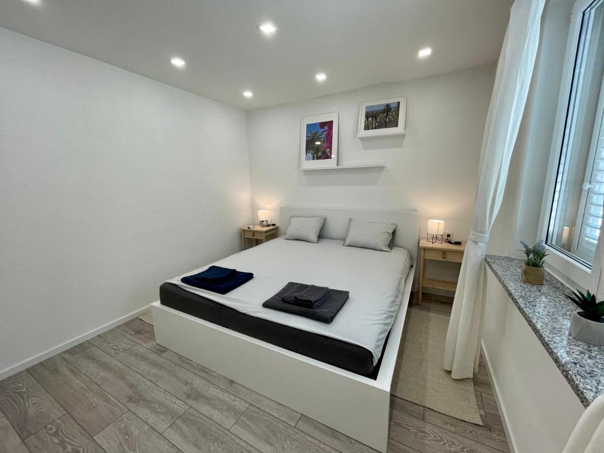 Lambda Holiday Apartments 耶塞尼采 外观 照片